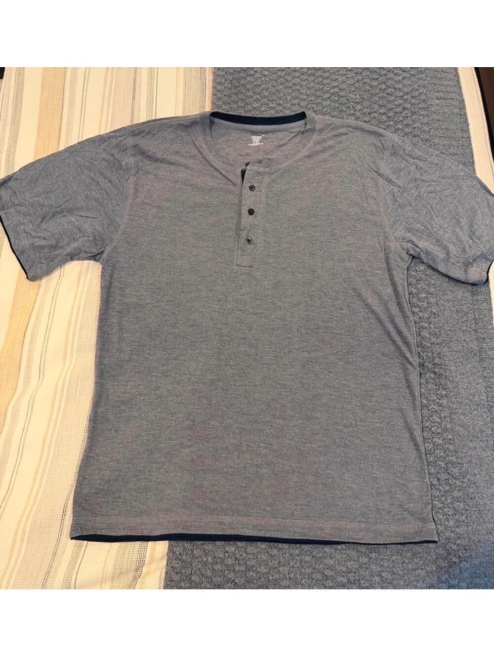 Jockey men’s short sleeve shirt  size Large